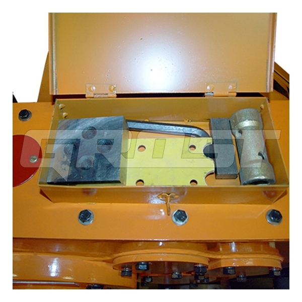Резчик арматуры GROST RC-40М01